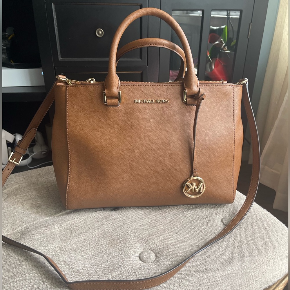 Michael Kors purse excellent condition